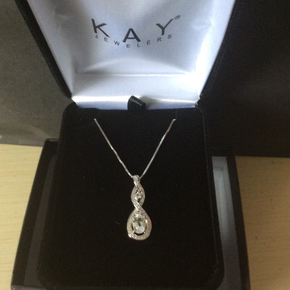 💗 Kay Jewelers White Sapphire Necklace - Picture 4 of 6
